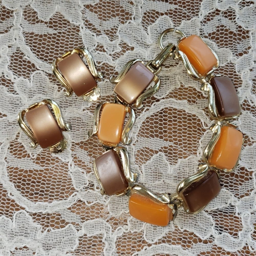 Peach & Tan Bracelet and Earrings Set